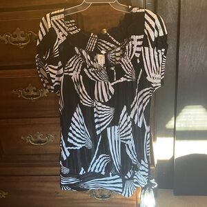 Heart Soul Black and White Geometric Blouse